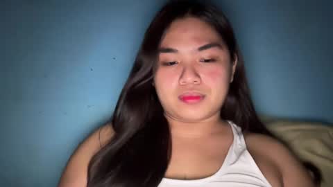 yllana love online show from December 22, 10:47 pm