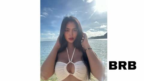 ylonagrae online show from February 10, 9:25 pm