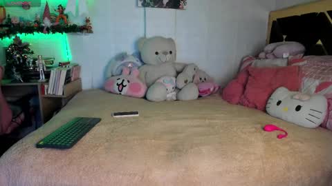 lucy online show from November 18, 6:18 am