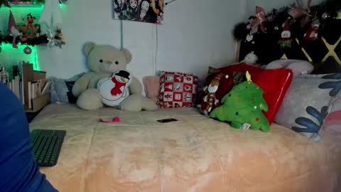 lucy online show from December 17, 4:51 am