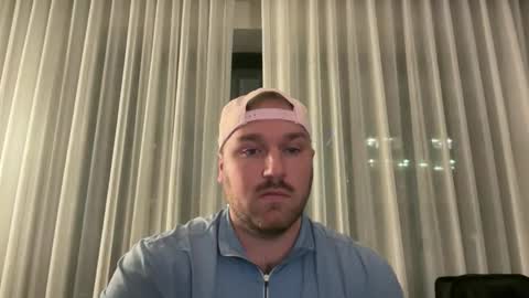 yngandhung69 online show from December 1, 2:16 am