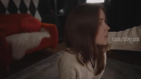 ynnenbrynn online show from March 18, 8:28 am