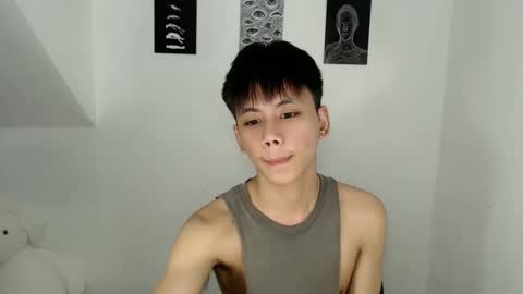 ynotyu online show from May 21, 12:23 pm