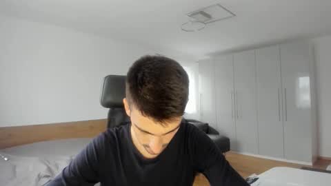 yoda130305 online show from November 9, 2:59 pm