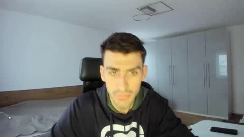 yoda130305 online show from February 19, 4:36 pm