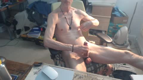 Snapshot of yogaman010173 chatting on March 31, 11:49 pm yogaman online show from March 31, 11:49 pm