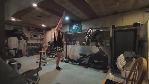 Snapshot of yogurtmaker chatting on December 22, 2:08 am Yogurtmaker online show from December 22, 2:08 am