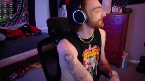 Snapshot of yogurtmaker chatting on January 17, 1:21 am Yogurtmaker online show from January 17, 1:21 am