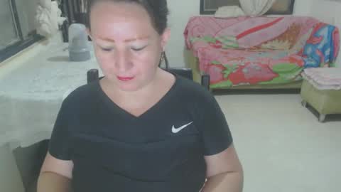 Snapshot of yohis_kiut25 chatting on March 3, 2:47 am yohis online show from March 3, 2:47 am