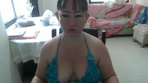 Snapshot of yohis_kiut25 chatting on March 4, 3:15 pm yohis online show from March 4, 3:15 pm