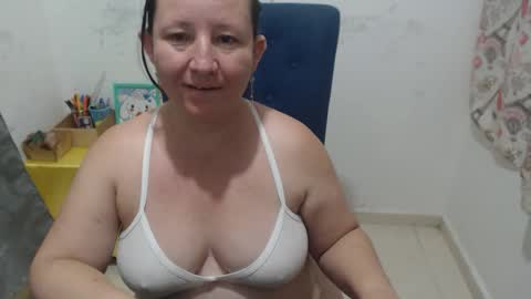 yohis online show from April 10, 3:45 am