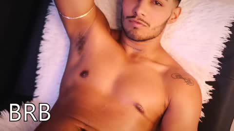 Snapshot of yoi_olimpo chatting on December 5, 3:28 pm Yoi Olimpo online show from December 5, 3:28 pm