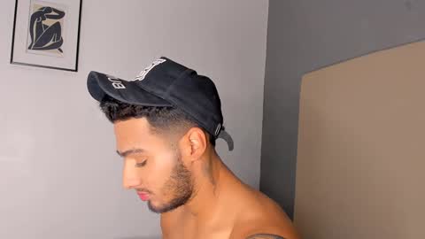 Snapshot of yoi_olimpo chatting on December 7, 12:13 pm Yoi Olimpo online show from December 7, 12:13 pm