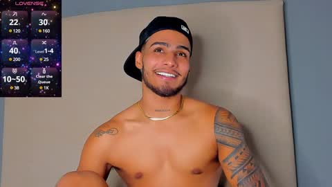 Snapshot of yoi_olimpo chatting on December 30, 9:19 pm Yoi Olimpo online show from December 30, 9:19 pm