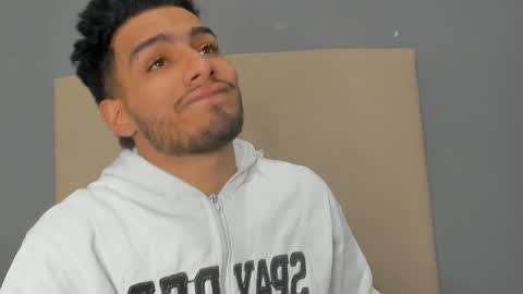 Snapshot of yoi_olimpo chatting on January 29, 12:02 pm Yoi Olimpo online show from January 29, 12:02 pm