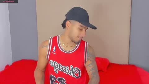 Snapshot of yoi_olimpo chatting on February 4, 12:11 pm Yoi Olimpo online show from February 4, 12:11 pm