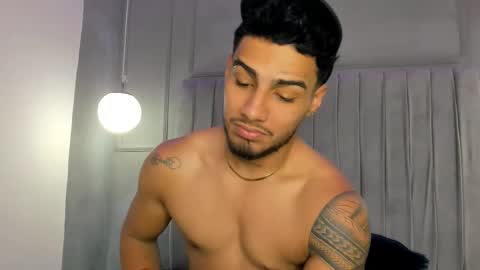 Snapshot of yoi_olimpo chatting on February 25, 12:03 pm Yoi Olimpo online show from February 25, 12:03 pm