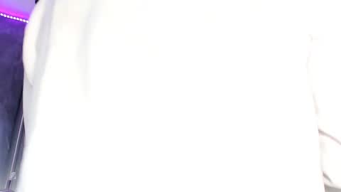 Snapshot of yoi_olimpo chatting on February 25, 6:09 pm Yoi Olimpo online show from February 25, 6:09 pm