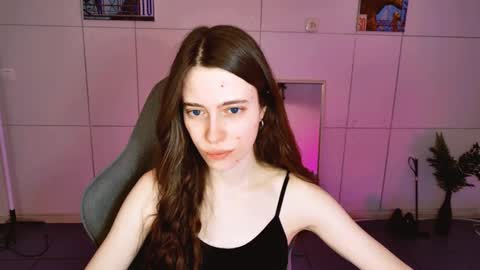 yoka_paradoxxx online show from March 26, 9:15 am