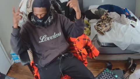 Snapshot of yokai_dreamz chatting on November 29, 3:37 pm yokai_dreamz online show from November 29, 3:37 pm