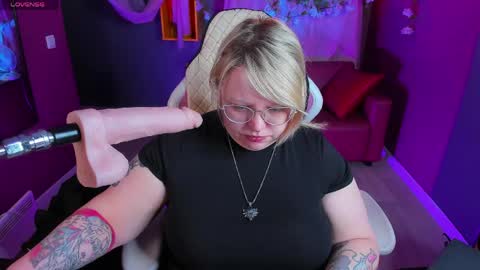 Yoki online show from April 2, 6:33 am