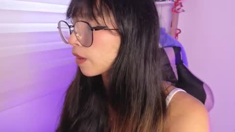 Yommi Winx online show from November 16, 10:04 pm