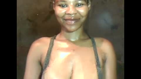 amazingkellyxx online show from December 28, 8:37 am