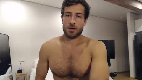 Yoooups online show from October 18, 7:36 pm