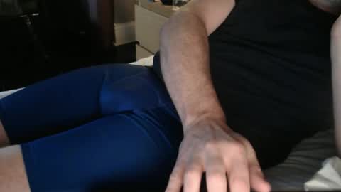 Snapshot of yorkiemanuk chatting on November 2, 7:55 am yorkiemanuk online show from November 2, 7:55 am