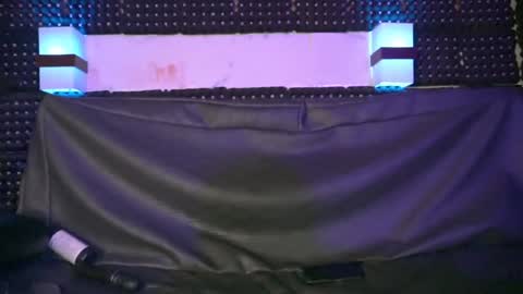 dulceandyors online show from December 8, 4:25 am