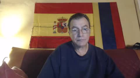 Snapshot of yosep44 chatting on January 1, 5:44 pm yosep online show from January 1, 5:44 pm