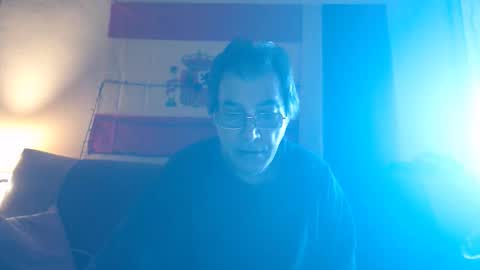 Snapshot of yosep44 chatting on October 18, 7:31 am yosep online show from October 18, 7:31 am