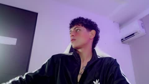 YOSEP online show from April 19, 1:16 am