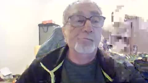 Snapshot of yoska281 chatting on March 11, 8:37 pm yoska281 online show from March 11, 8:37 pm