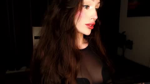 Snapshot of you_deserve chatting on March 7, 7:38 pm Sophie online show from March 7, 7:38 pm