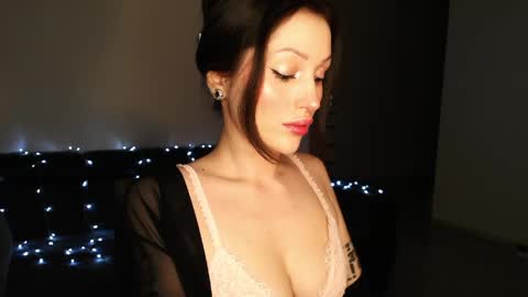 Sophie online show from April 29, 8:37 pm