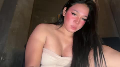 Snapshot of you_should_try chatting on March 3, 2:34 pm Denice online show from March 3, 2:34 pm