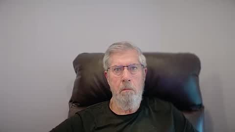 Snapshot of yougogirl_3 chatting on June 1, 12:29 pm Colorado Guy Straight online show from June 1, 12:29 pm