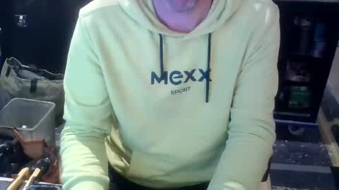 Snapshot of youmepleasure chatting on January 4, 4:12 am Playtime online show from January 4, 4:12 am