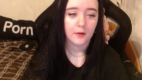 your_8a8y online show from October 28, 11:36 am