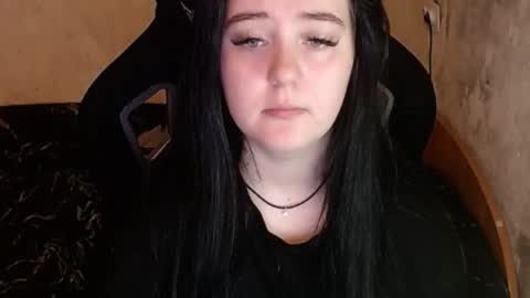 your_8a8y online show from January 10, 4:47 am