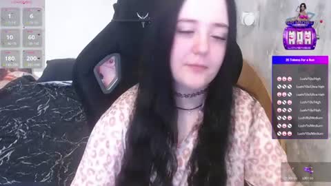 your_8a8y online show from June 29, 9:48 am