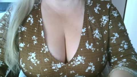 Maria Love online show from July 11, 7:11 am