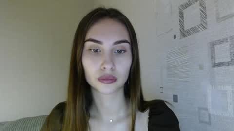 Snapshot of your_ameliaa chatting on March 19, 3:16 pm Amelia online show from March 19, 3:16 pm