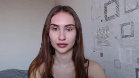 Snapshot of your_ameliaa chatting on March 21, 8:19 am Amelia online show from March 21, 8:19 am