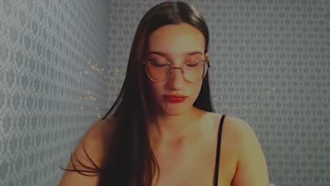 Snapshot of your_best_foxxx chatting on November 7, 5:57 pm Milla online show from November 7, 5:57 pm