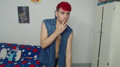 Snapshot of your_boy_hot chatting on February 12, 7:55 am your boy online show from February 12, 7:55 am