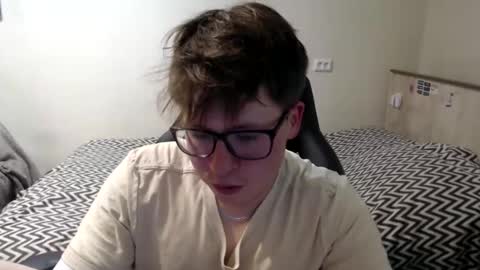 Snapshot of your_boyfriend123 chatting on May 26, 10:44 am Max online show from May 26, 10:44 am