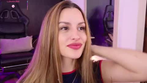 Snapshot of your_dream1217 chatting on February 19, 2:13 pm Valery online show from February 19, 2:13 pm