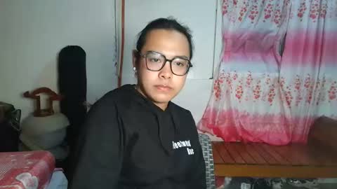 Snapshot of your_dreamgirlxxx69 chatting on October 1, 9:48 am your_dreamgirlxxx69 online show from October 1, 9:48 am